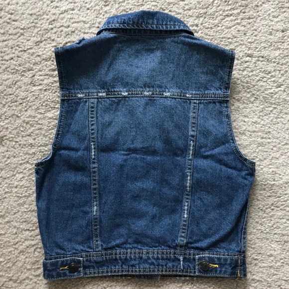 Distressed Cropped Denim Vest - Picture 8 of 8